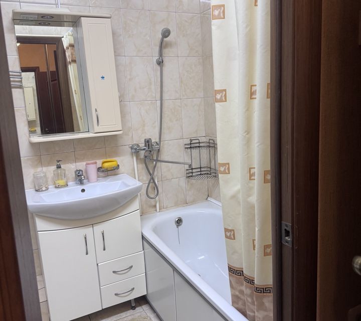 Сдаётся 1-комнатная квартира, 37 м²