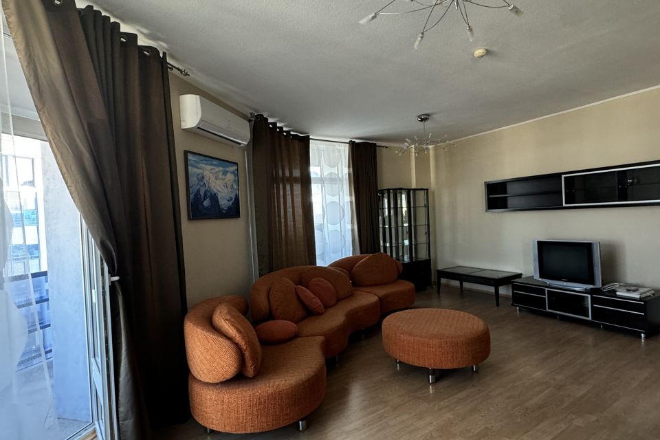 Сдаётся 3-комнатная квартира, 115 м²