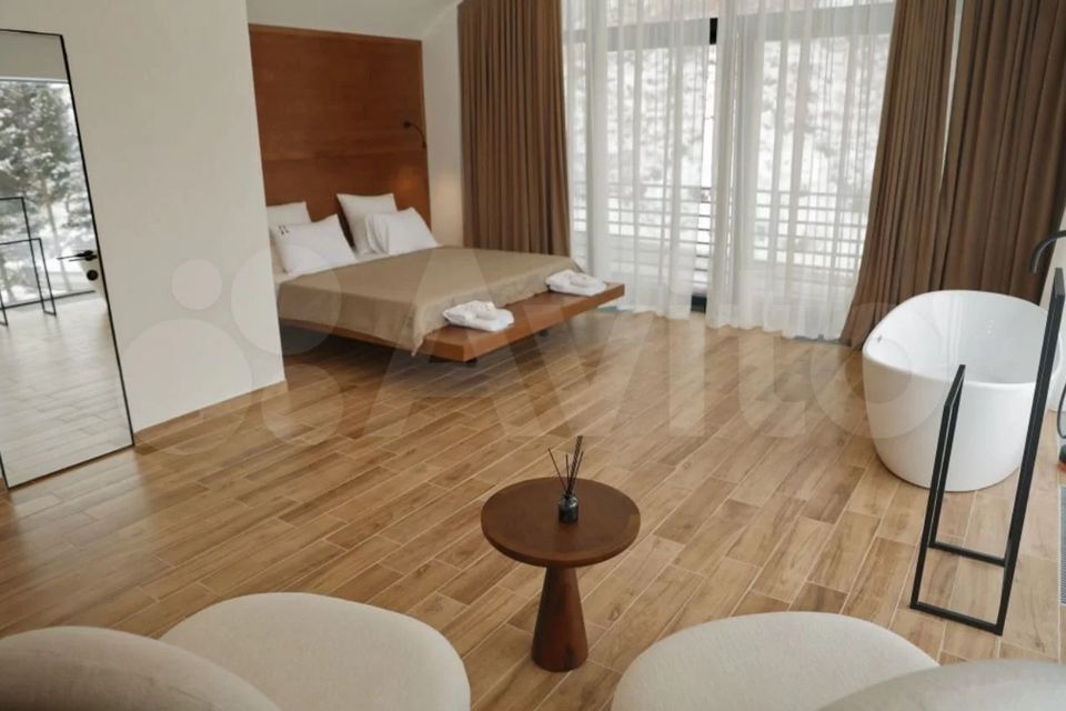 Сдаётся 2-комнатная квартира, 68.4 м²