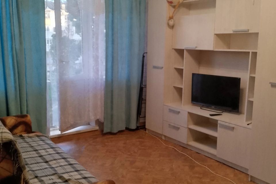 Сдаётся 1-комнатная квартира, 33 м²