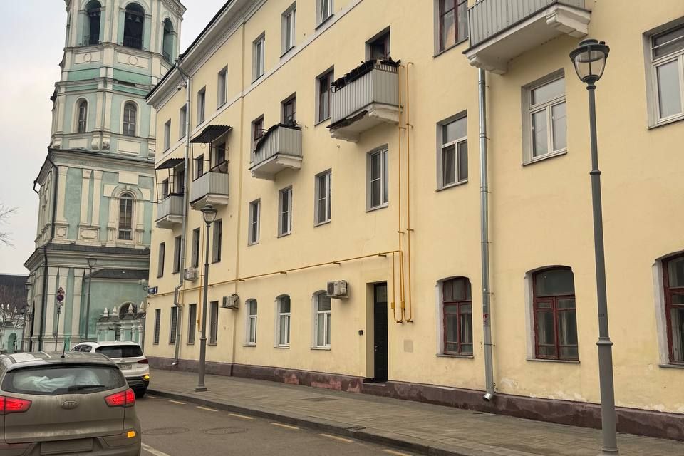 Сдаётся 2-комнатная квартира, 62 м²