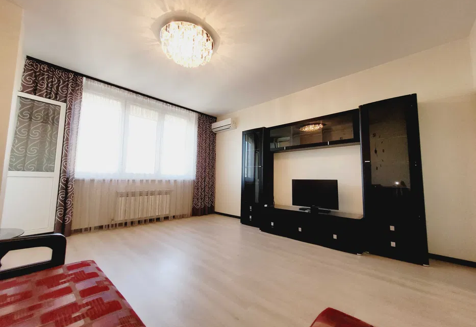 Сдаётся 2-комнатная квартира, 55 м²