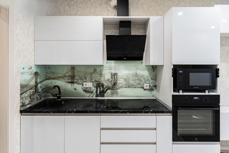Сдаётся 2-комнатная квартира, 76.1 м²