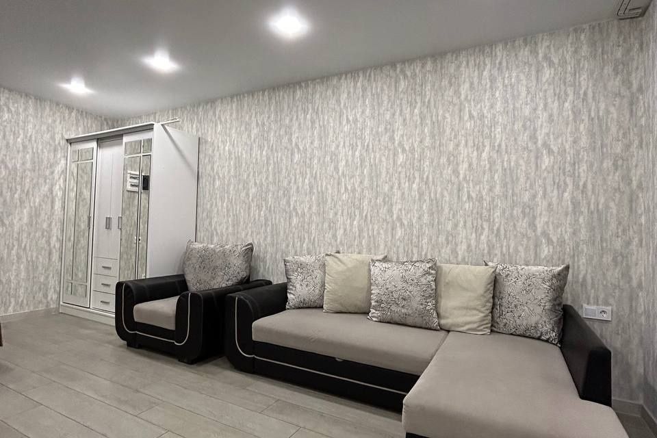 Сдаётся 1-комнатная квартира, 42 м²