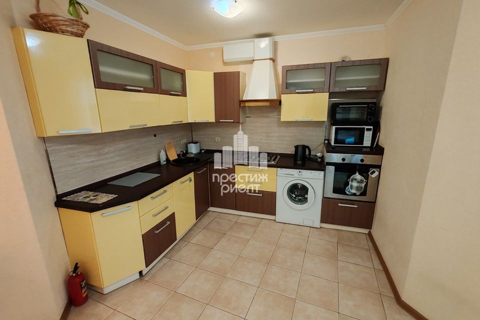 Сдаётся 3-комнатная квартира, 92 м²