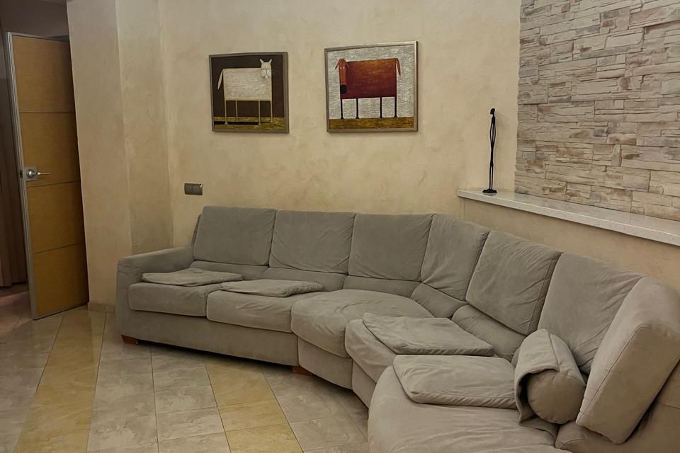 Сдаётся 3-комнатная квартира, 90 м²