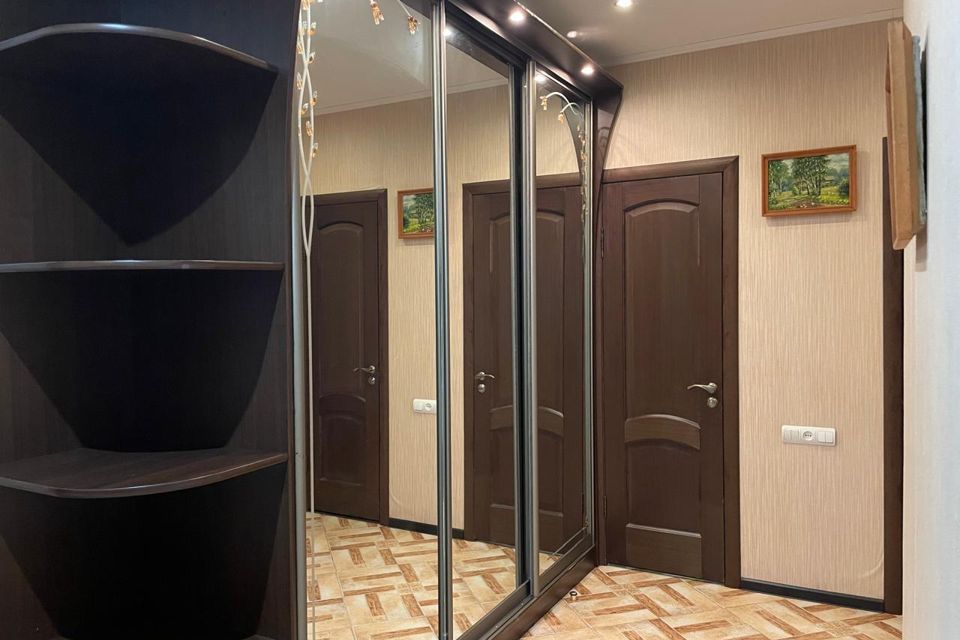 Сдаётся 2-комнатная квартира, 66.1 м²