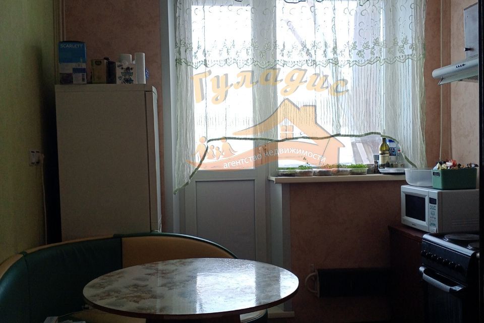 Сдаётся 2-комнатная квартира, 51.7 м²
