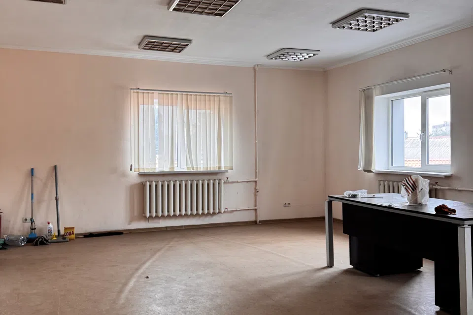 Сдаётся офис, 180 м²