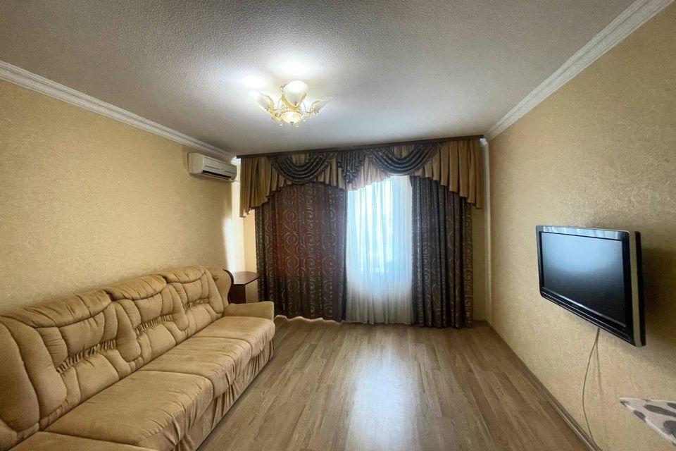 Сдаётся 2-комнатная квартира, 55 м²