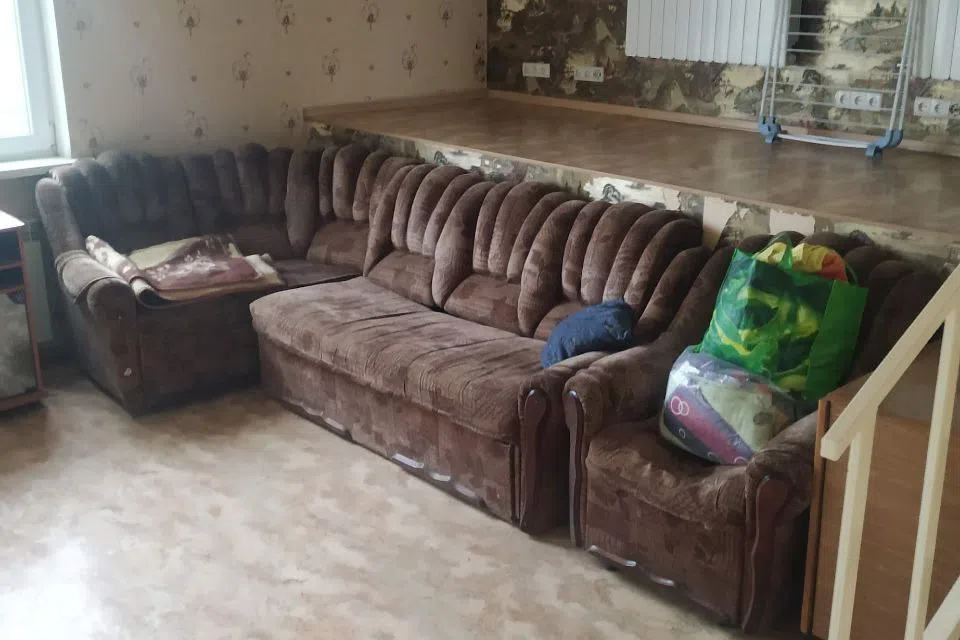 Сдаётся 2-этажный дом, 150 м²