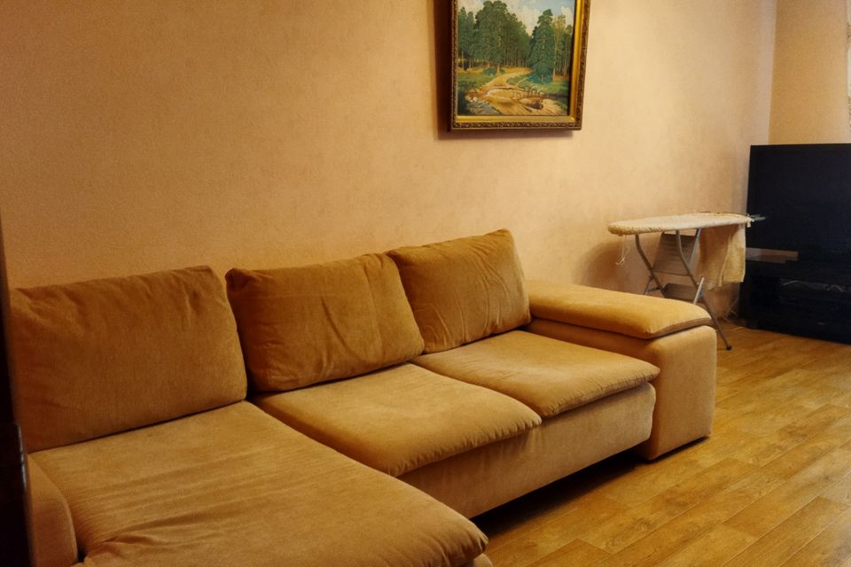 Сдаётся 1-комнатная квартира, 43 м²