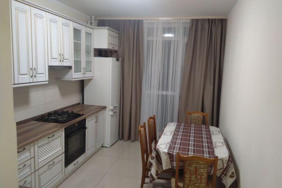 Сдаётся 1-комнатная квартира, 37 м²