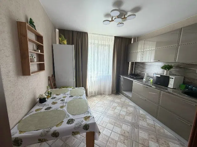Сдаётся 3-комнатная квартира, 58 м²