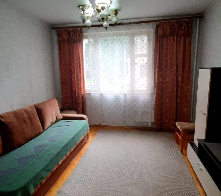 Сдаётся 2-комнатная квартира, 58 м²