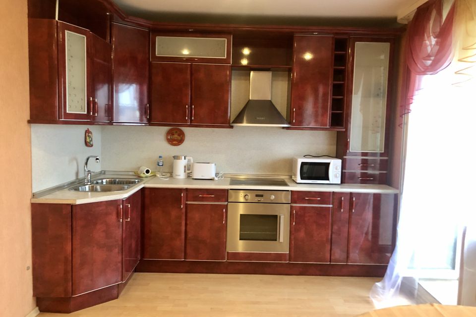 Сдаётся 1-комнатная квартира, 52 м²