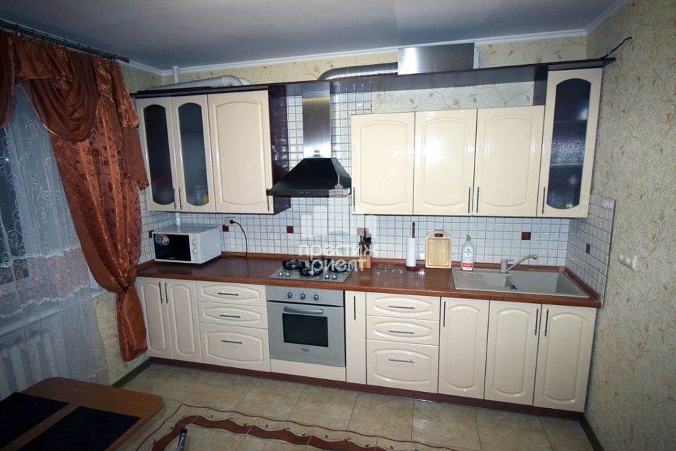 Сдаётся 2-комнатная квартира, 60 м²