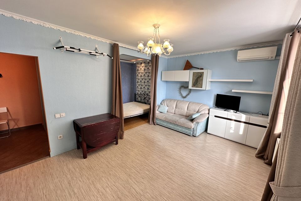 Сдаётся 1-комнатная квартира, 57 м²