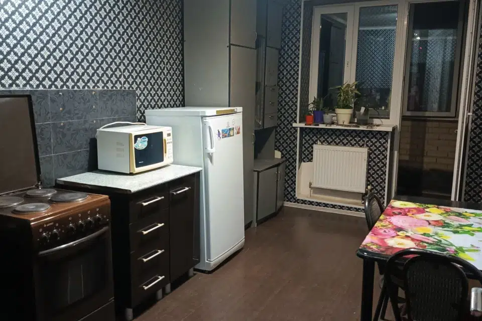 Сдаётся 2-комнатная квартира, 65 м²