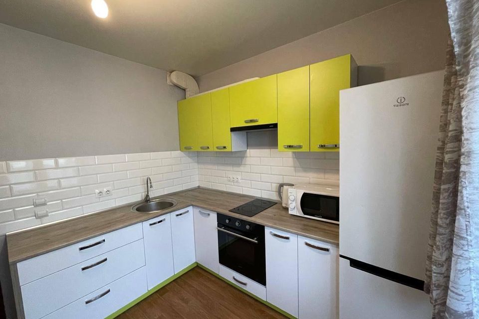 Сдаётся 1-комнатная квартира, 39 м²