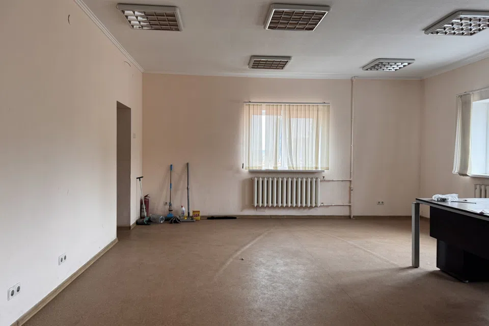 Сдаётся офис, 180 м²