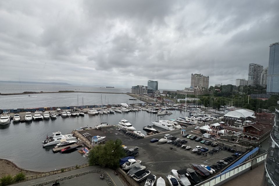 Сдаётся 2-комнатная квартира, 57.2 м²