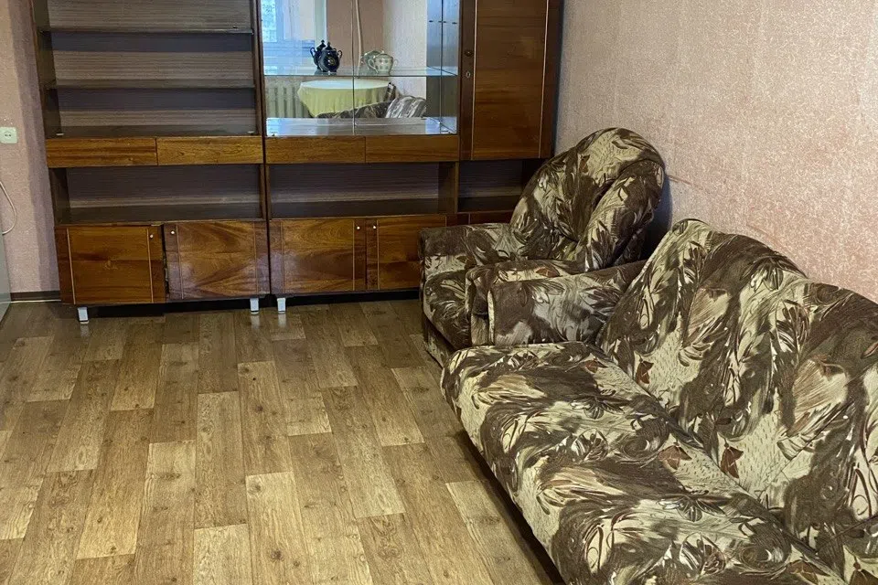 Сдаётся 2-комнатная квартира, 65 м²