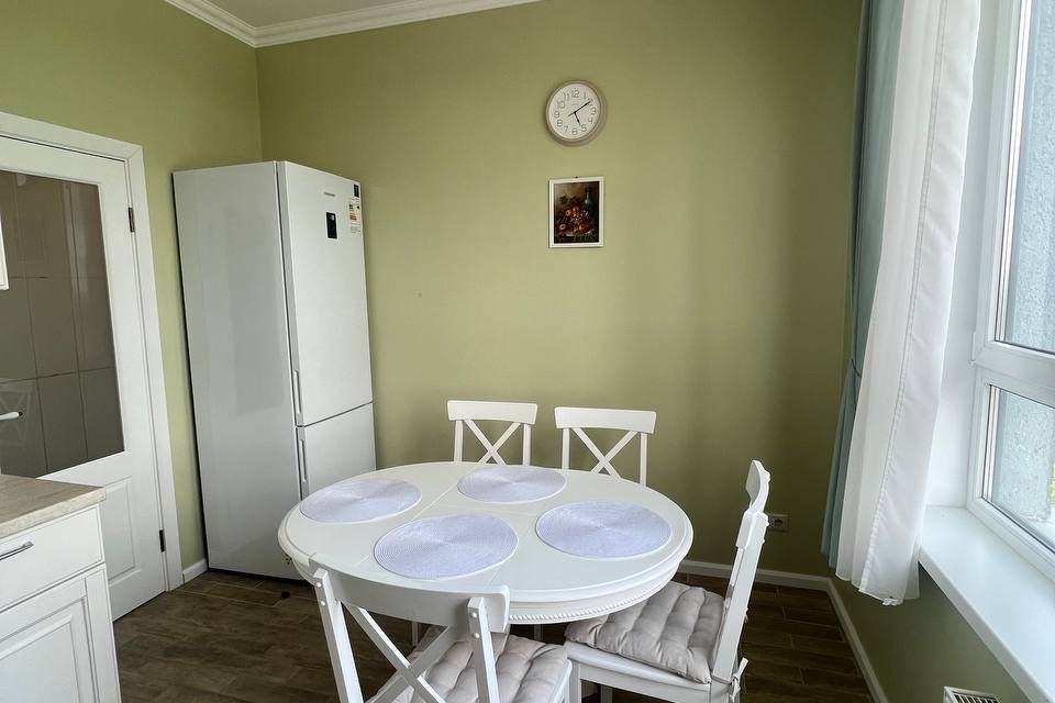 Сдаётся 2-комнатная квартира, 57 м²