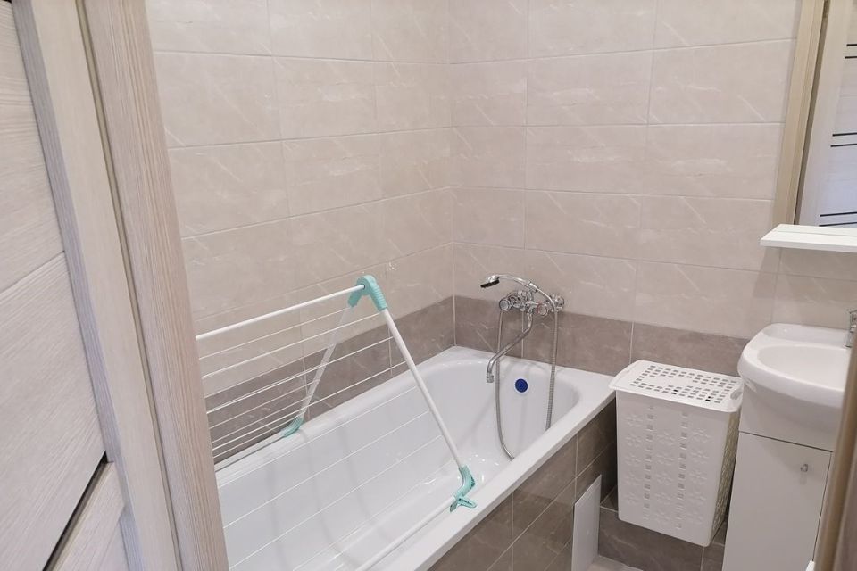 Сдаётся 1-комнатная квартира, 32 м²