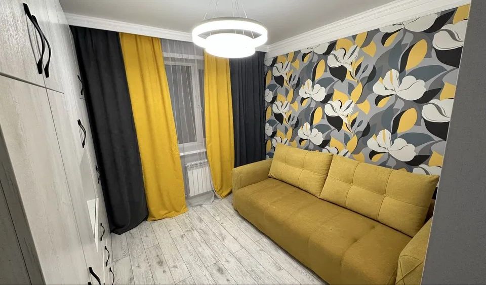 Сдаётся 2-комнатная квартира, 62.6 м²