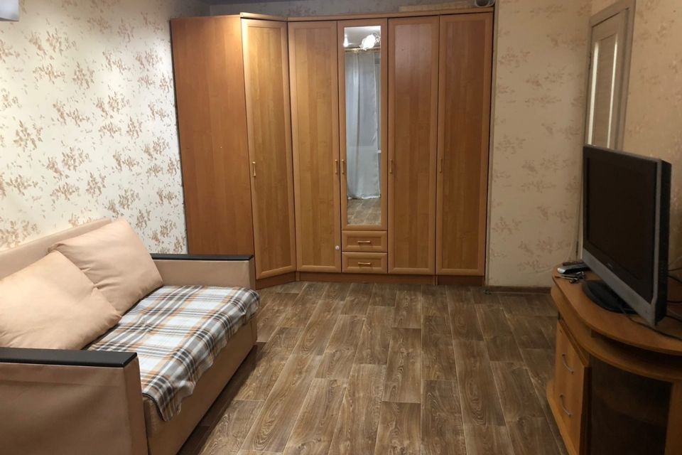 Сдаётся 1-комнатная квартира, 38 м²