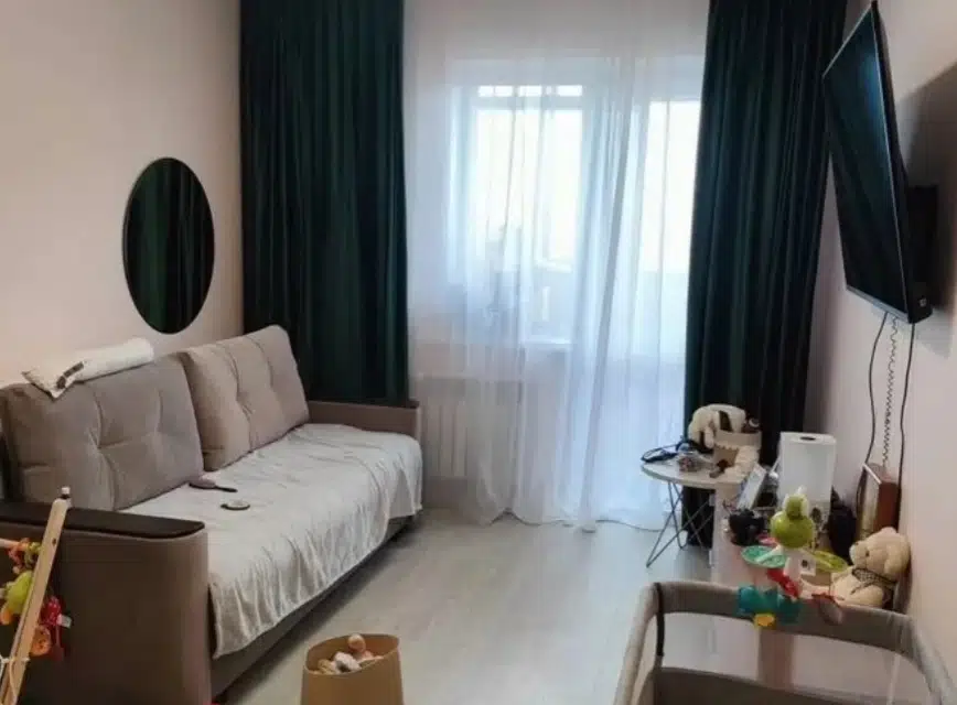 Сдаётся 1-комнатная квартира, 42 м²