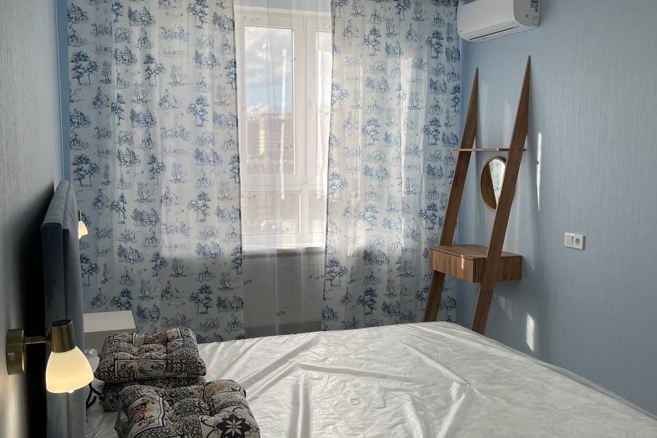 Сдаётся 2-комнатная квартира, 56.6 м²