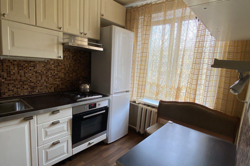 Сдаётся 2-комнатная квартира, 45.2 м²