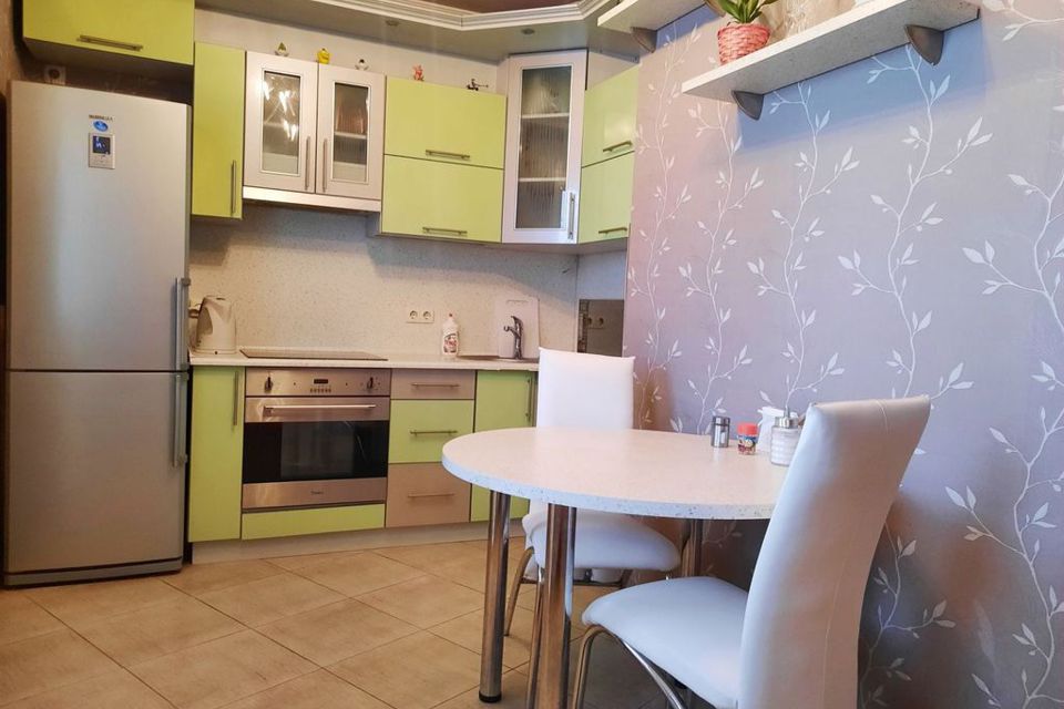 Сдаётся 1-комнатная квартира, 38 м²