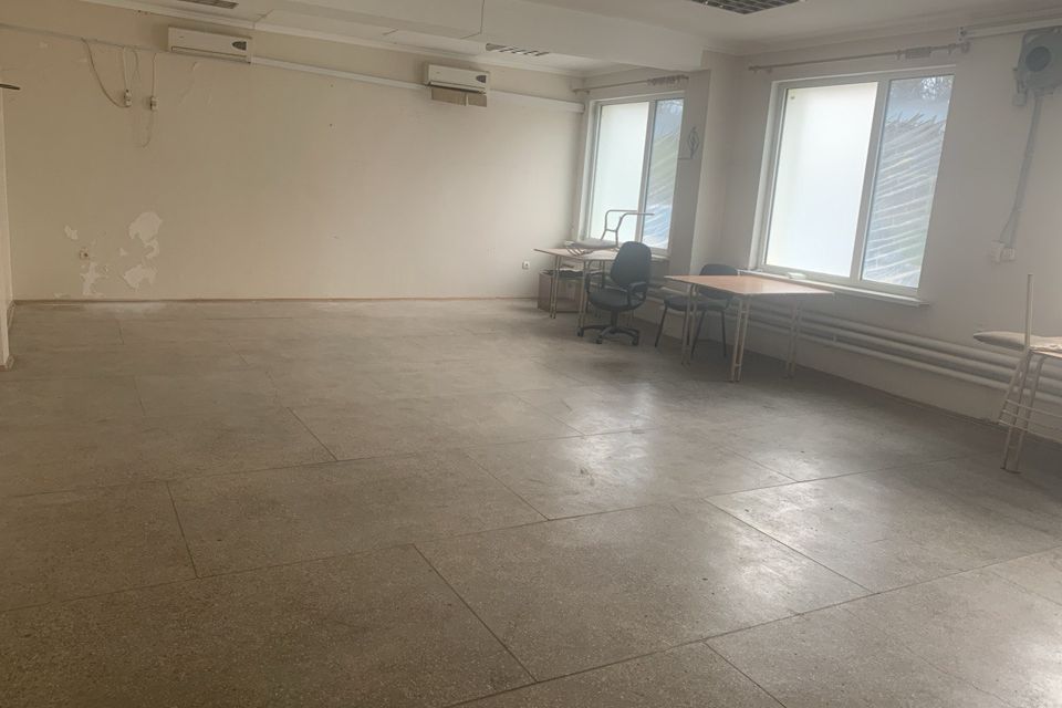 Сдаётся помещение своб. назначения, 91.4 м²