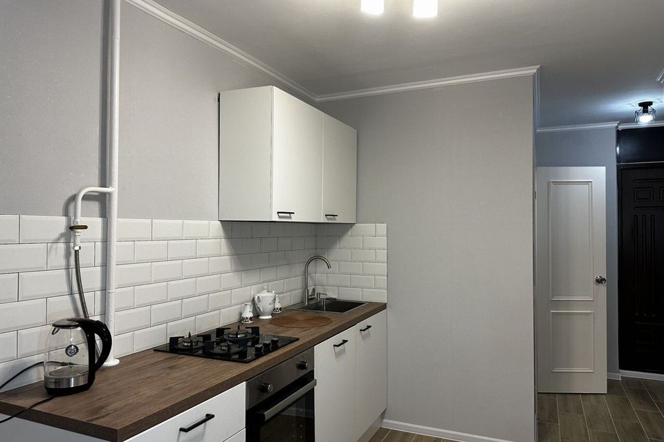 Сдаётся 1-комнатная квартира, 42 м²