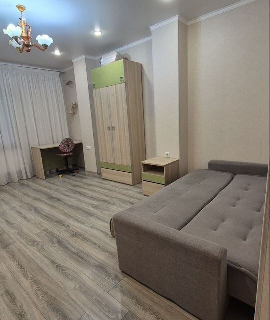 Сдаётся 2-комнатная квартира, 70 м²