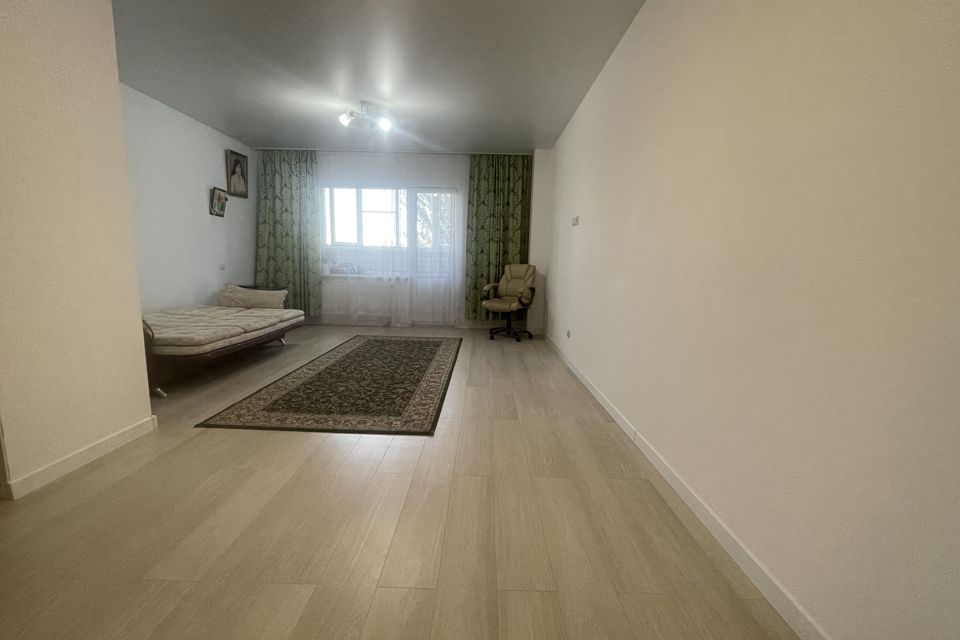 Сдаётся 3-комнатная квартира, 122.5 м²