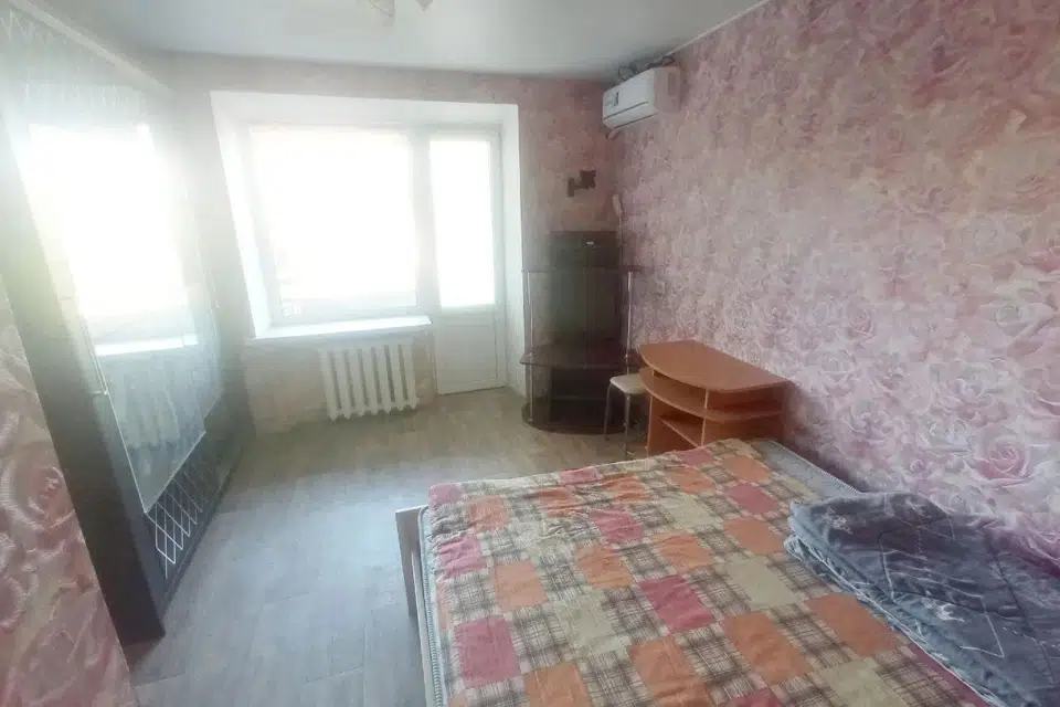 Сдаётся 1-комнатная квартира, 40 м²