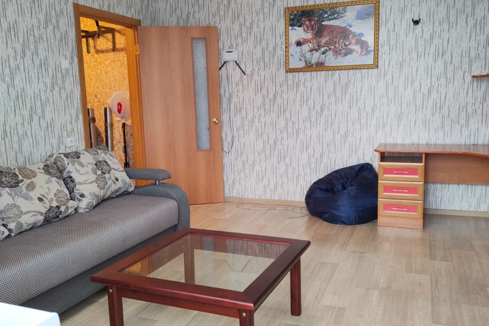 Сдаётся 1-комнатная квартира, 57 м²
