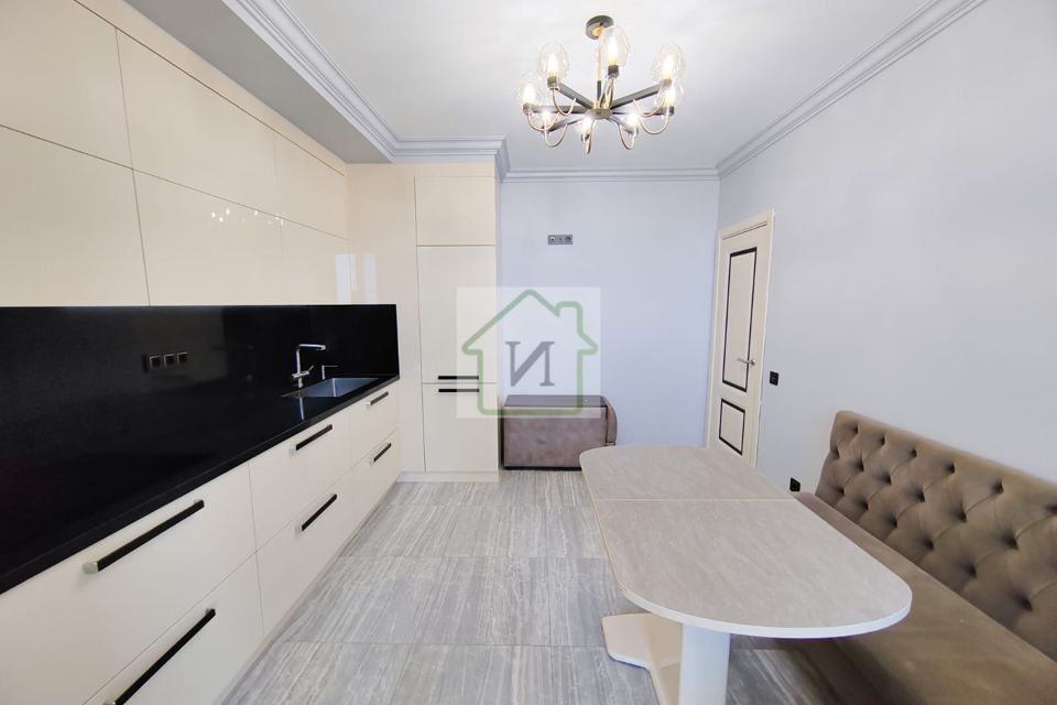 Сдаётся 2-комнатная квартира, 62 м²