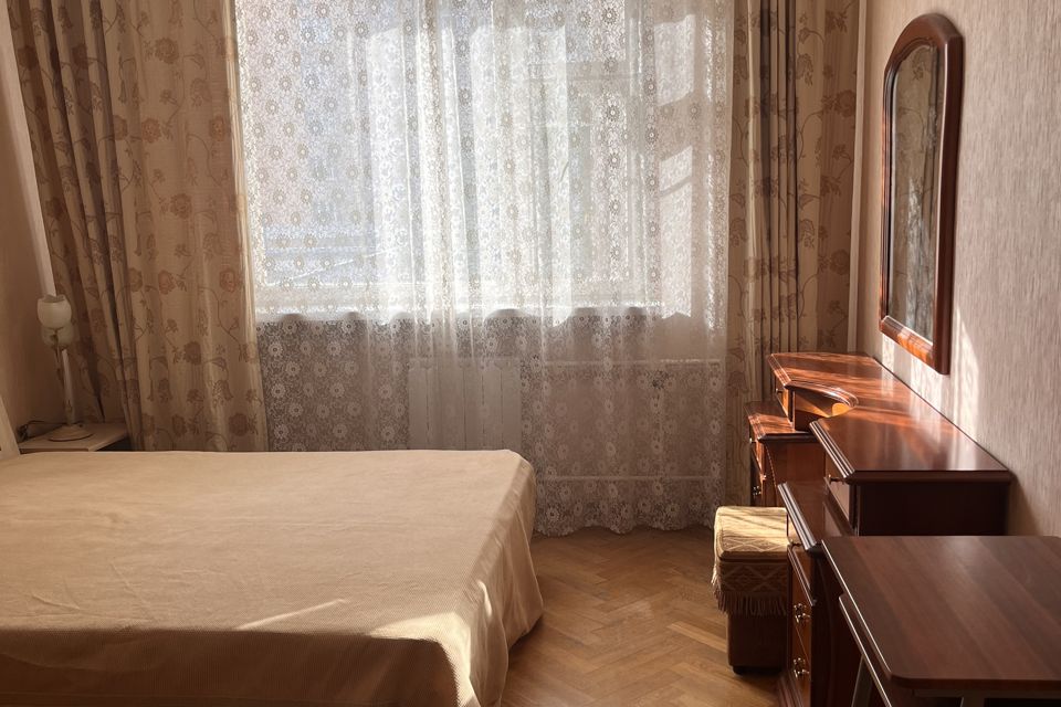 Сдаётся 3-комнатная квартира, 77.9 м²