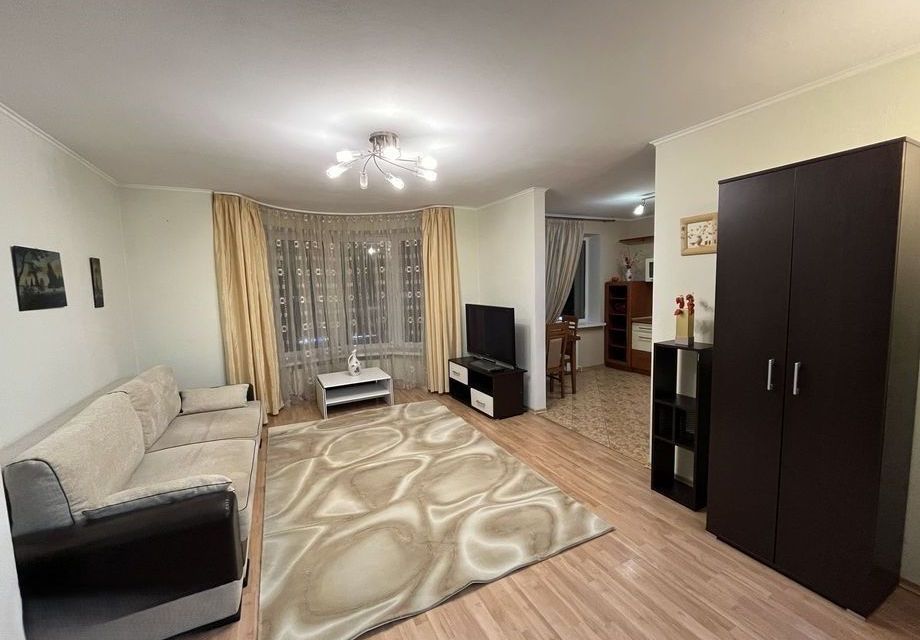 Сдаётся 2-комнатная квартира, 74.5 м²