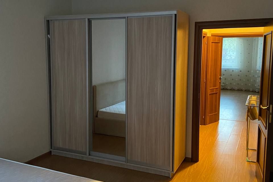 Сдаётся 2-комнатная квартира, 66.5 м²