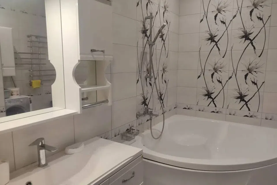 Сдаётся 3-комнатная квартира, 90 м²