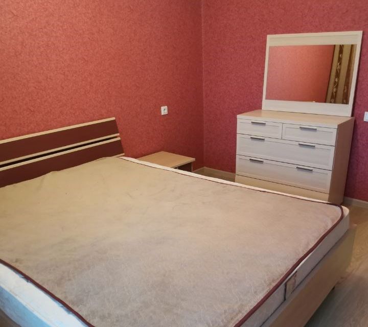 Сдаётся 2-комнатная квартира, 72 м²