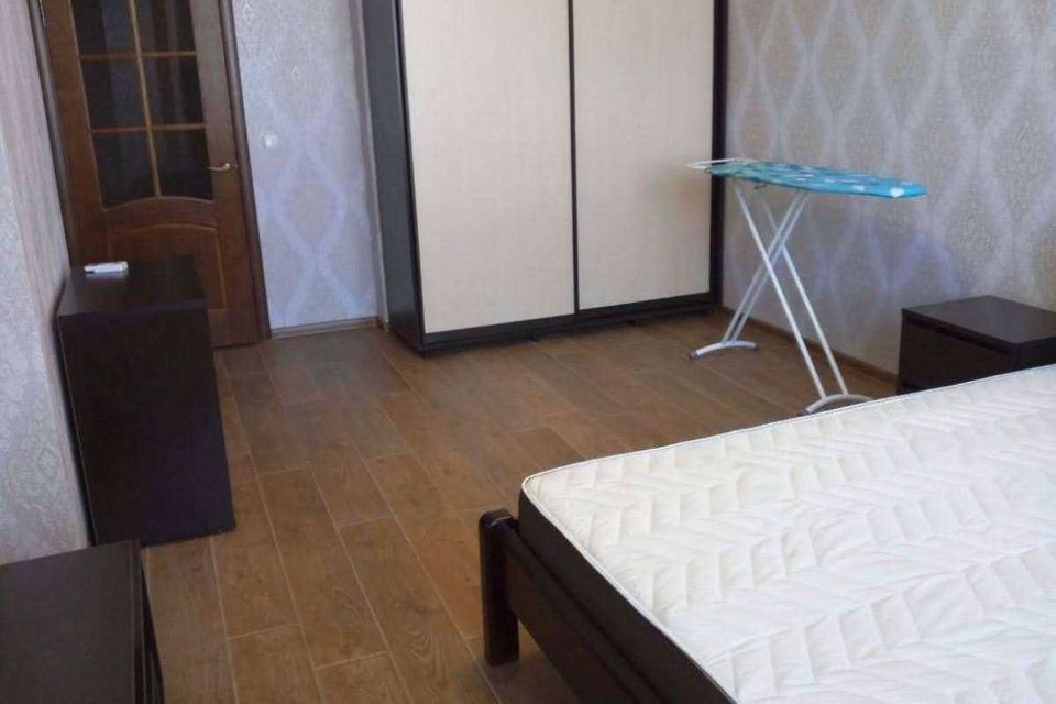 Сдаётся 2-комнатная квартира, 65 м²