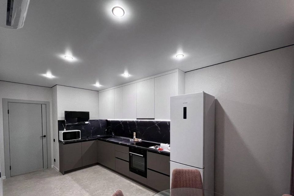 Сдаётся 2-комнатная квартира, 58.2 м²