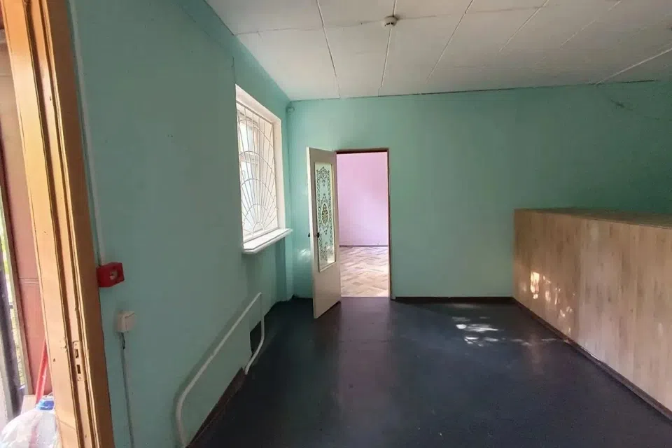 Сдаётся торговое помещение, 47.5 м²